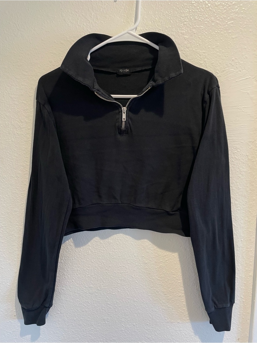 ✨ Brandy Melville John Galt Black Quarter Zip Pullover Sweatshirt OS ✨
